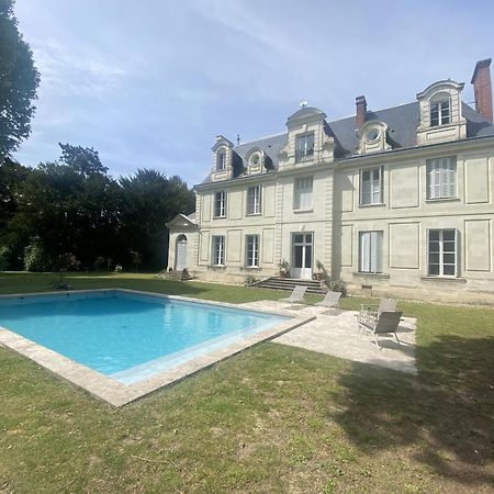 Bed and Breakfast La Grande Carrée Saint-Cyr-sur-Loire Exterior foto