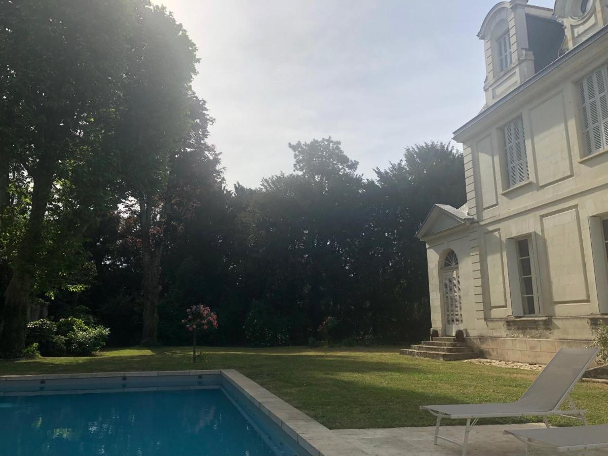 Bed and Breakfast La Grande Carrée Saint-Cyr-sur-Loire Exterior foto