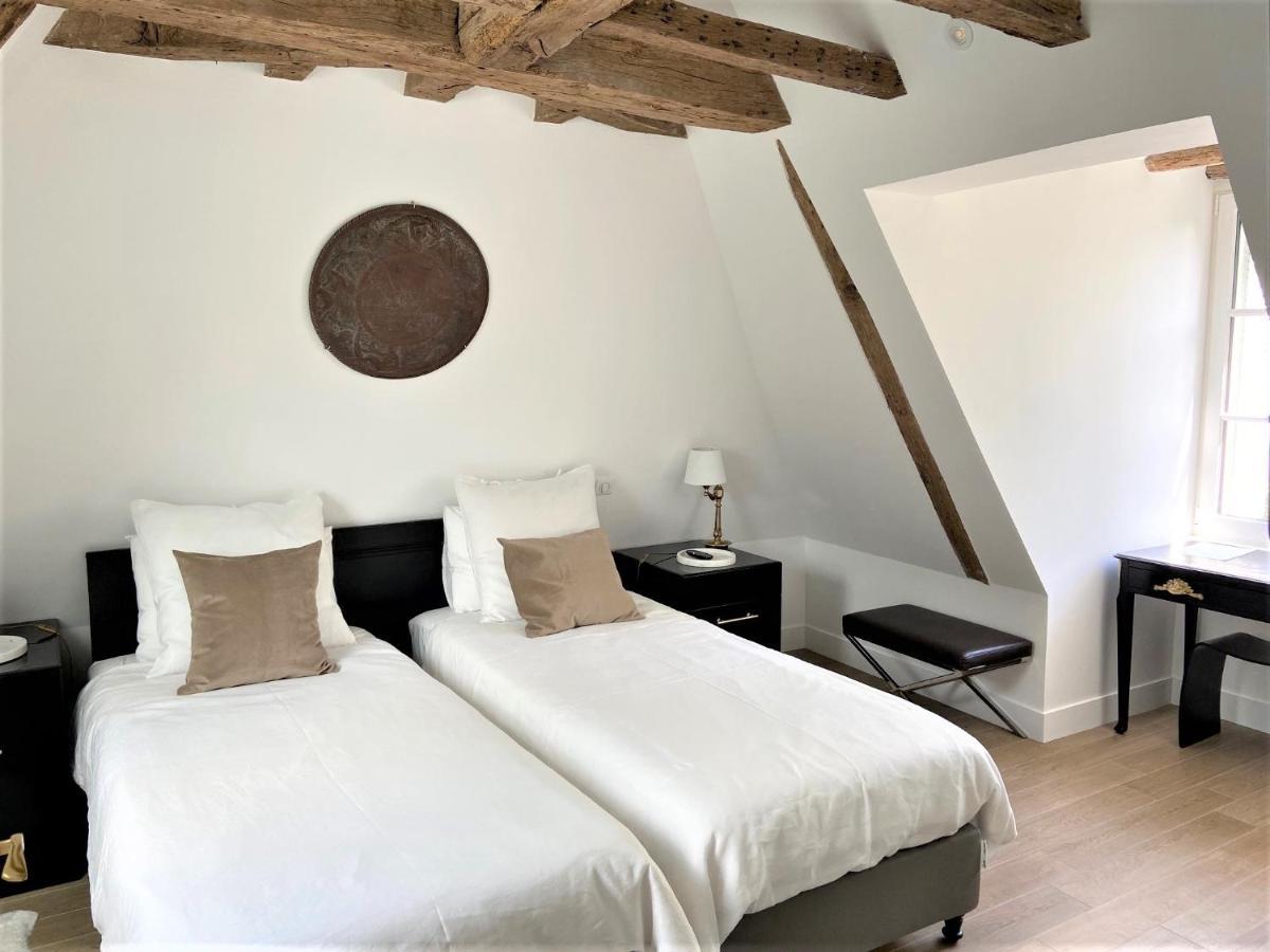 Bed and Breakfast La Grande Carrée Saint-Cyr-sur-Loire Habitación foto