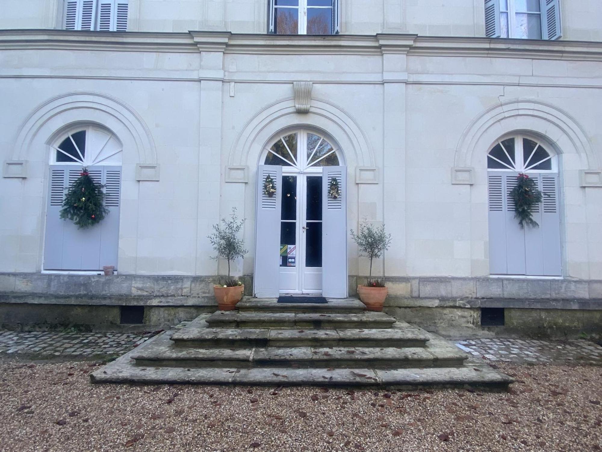 Bed and Breakfast La Grande Carrée Saint-Cyr-sur-Loire Exterior foto