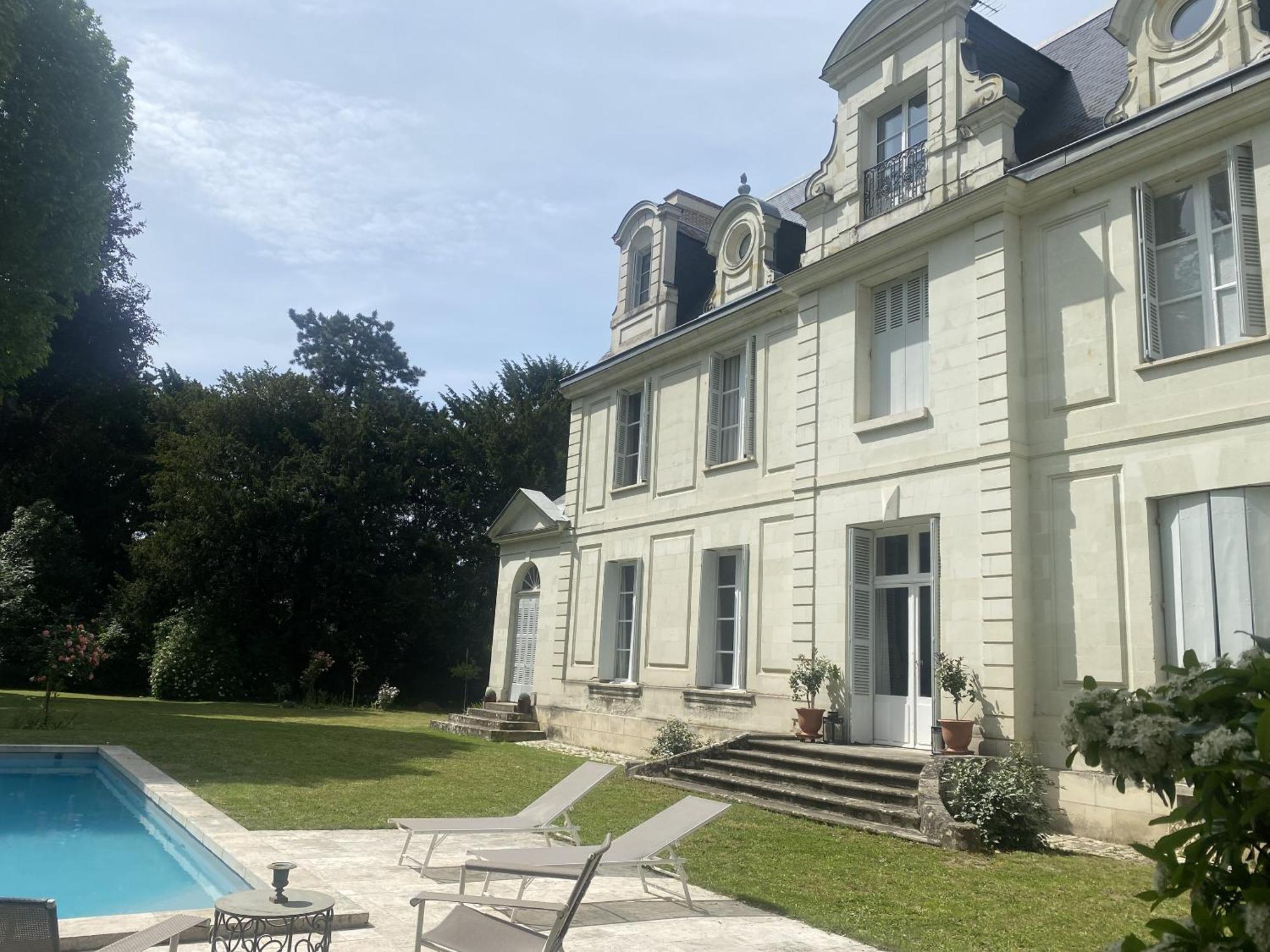 Bed and Breakfast La Grande Carrée Saint-Cyr-sur-Loire Exterior foto