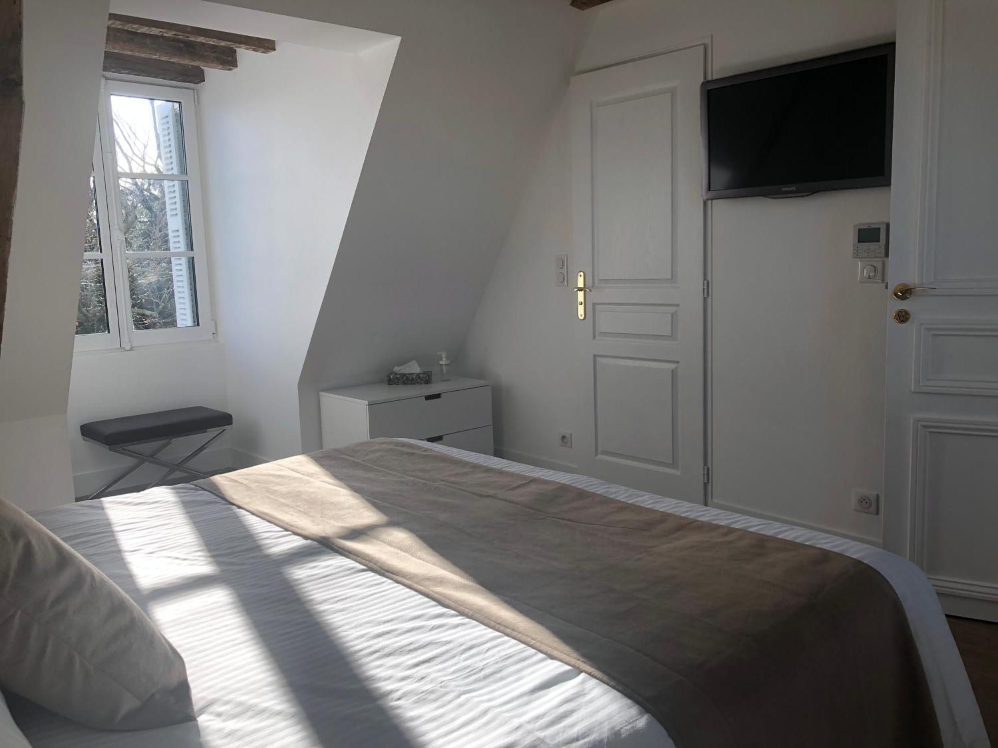 Bed and Breakfast La Grande Carrée Saint-Cyr-sur-Loire Habitación foto
